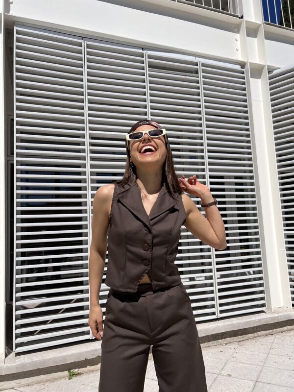 Chaleco héroe marrón