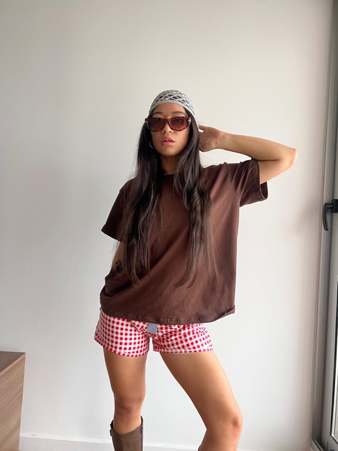 D5F411AD-9654-4503-84E1-F3DEEC76E3AC Remera Basic Marrón