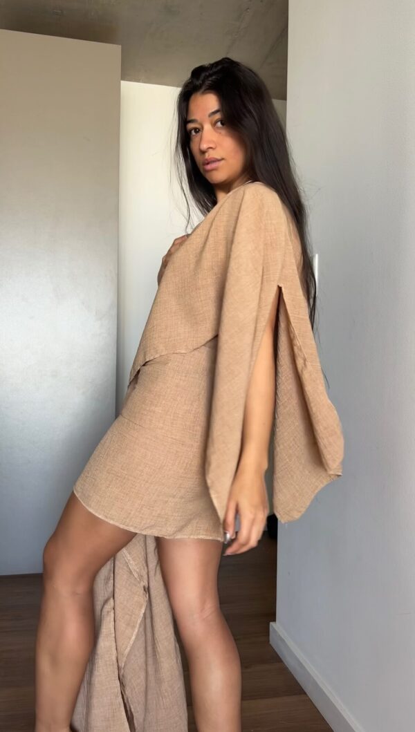 2A137A4C-4CAA-4EBE-94D0-2ADAF50D8D2C Conju Nilo Beige