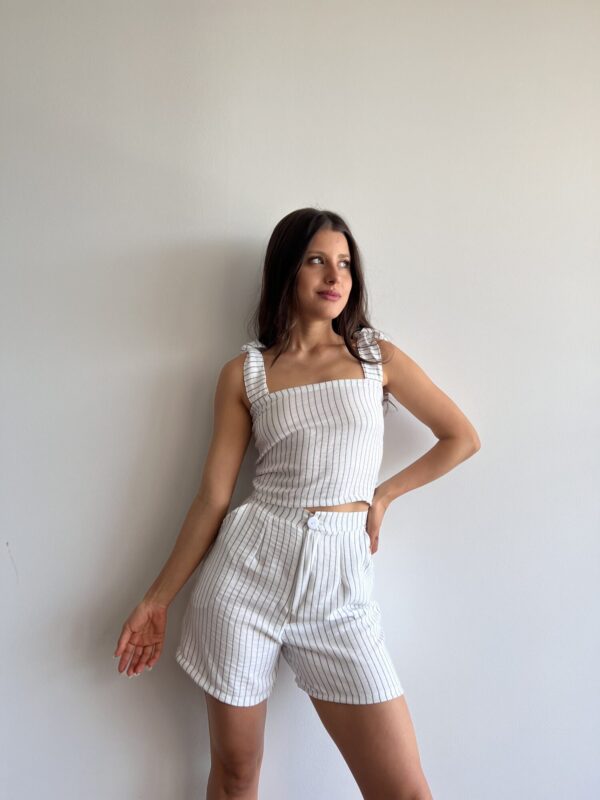 IMG_0283 Short Roble Blanco