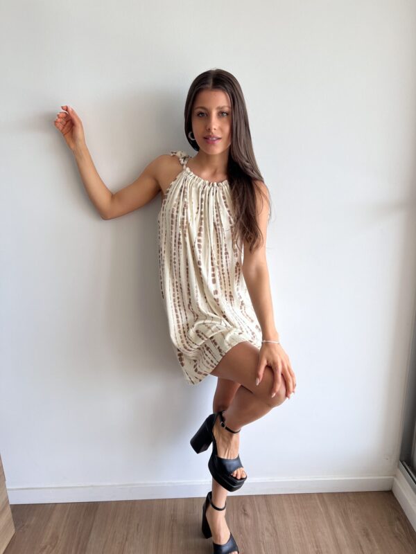 IMG_1705 Vestido Amancio Beige