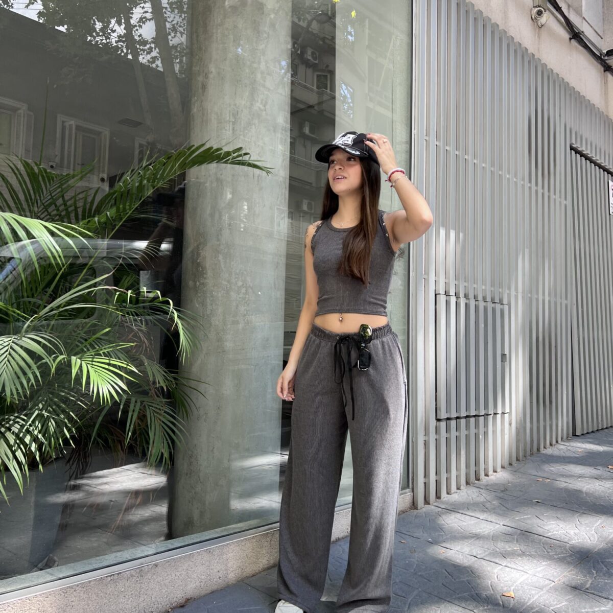 Conju Daily Muse Negro