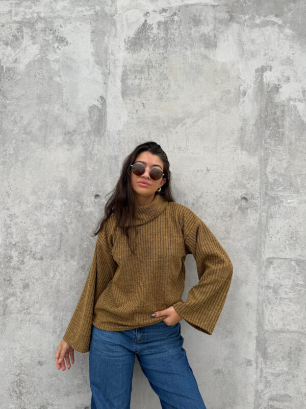 Polera Open Mood Ocre