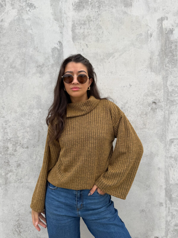 Polera Open Mood Ocre