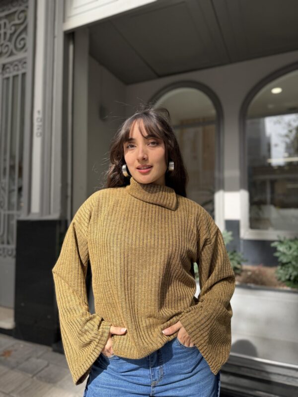 IMG_3810 Polera Open Mood Ocre