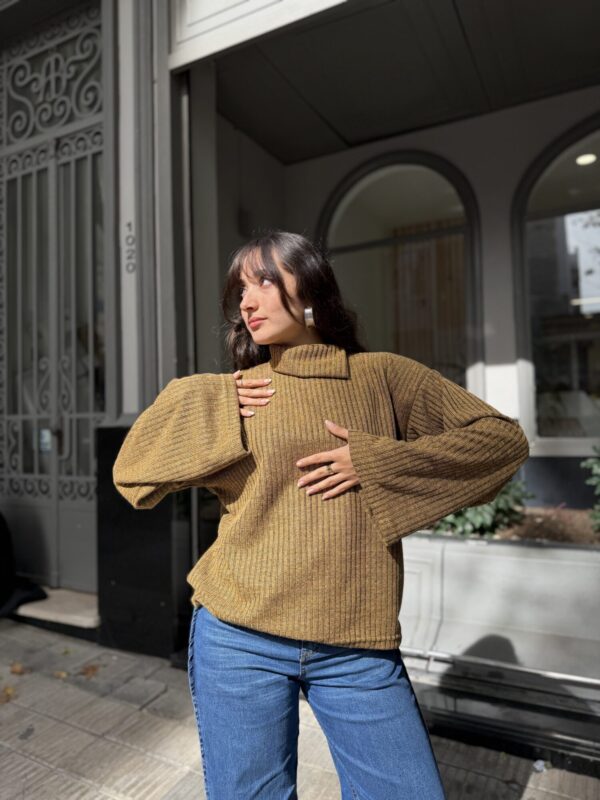 IMG_3819 Polera Open Mood Ocre