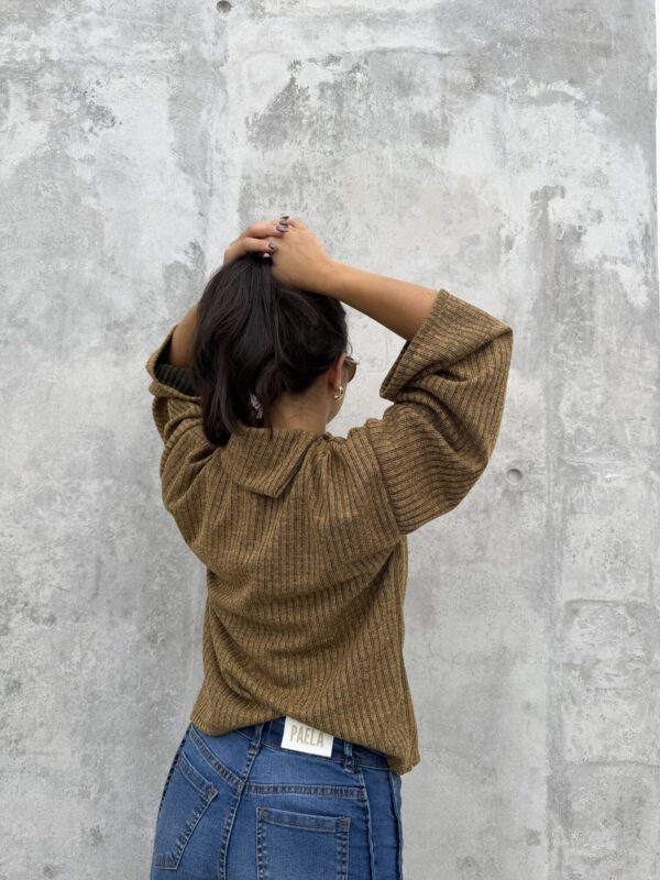 Polera Open Mood Ocre