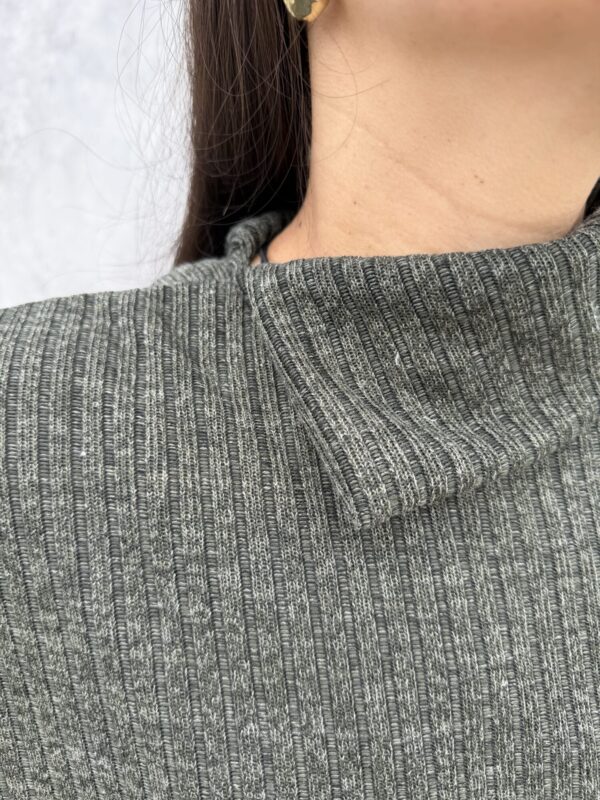 IMG_6550 Polera Open Mood Verde