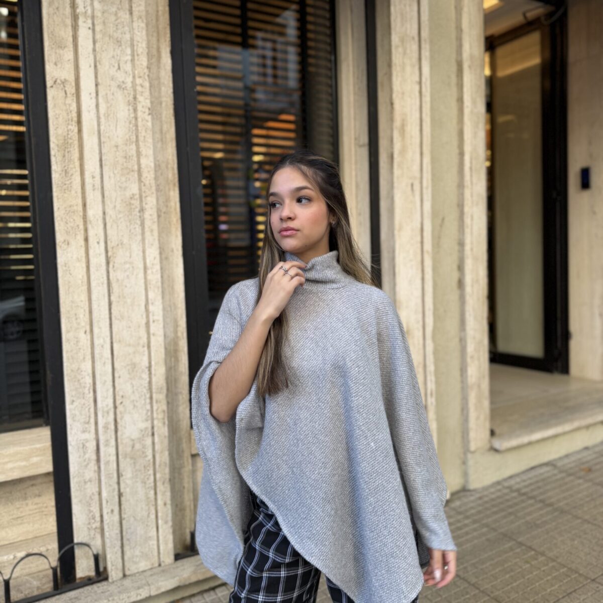 Poncho Velvet Air Gris
