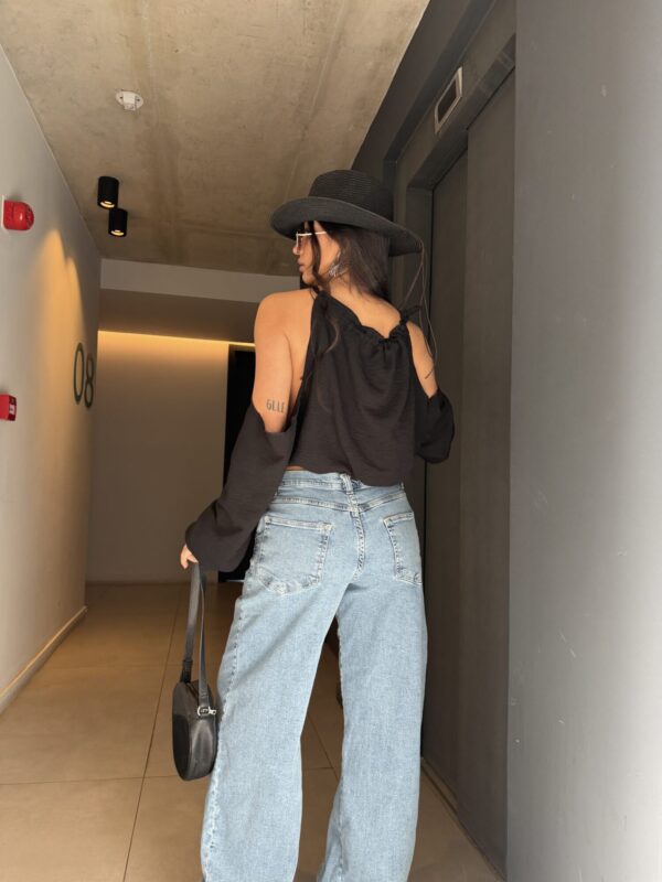 IMG_5496 Blusa Capri Negra